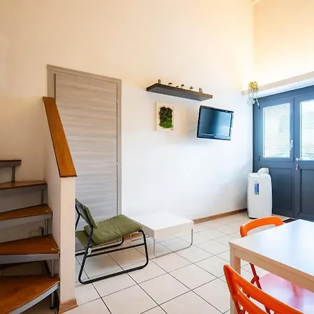 Apartment 2 Min Stazione Fi Rifredi - La Dimora Di Maggie *